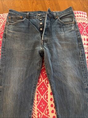 Levi's 501 Men's Straight Jeans - Faded Blue Denim